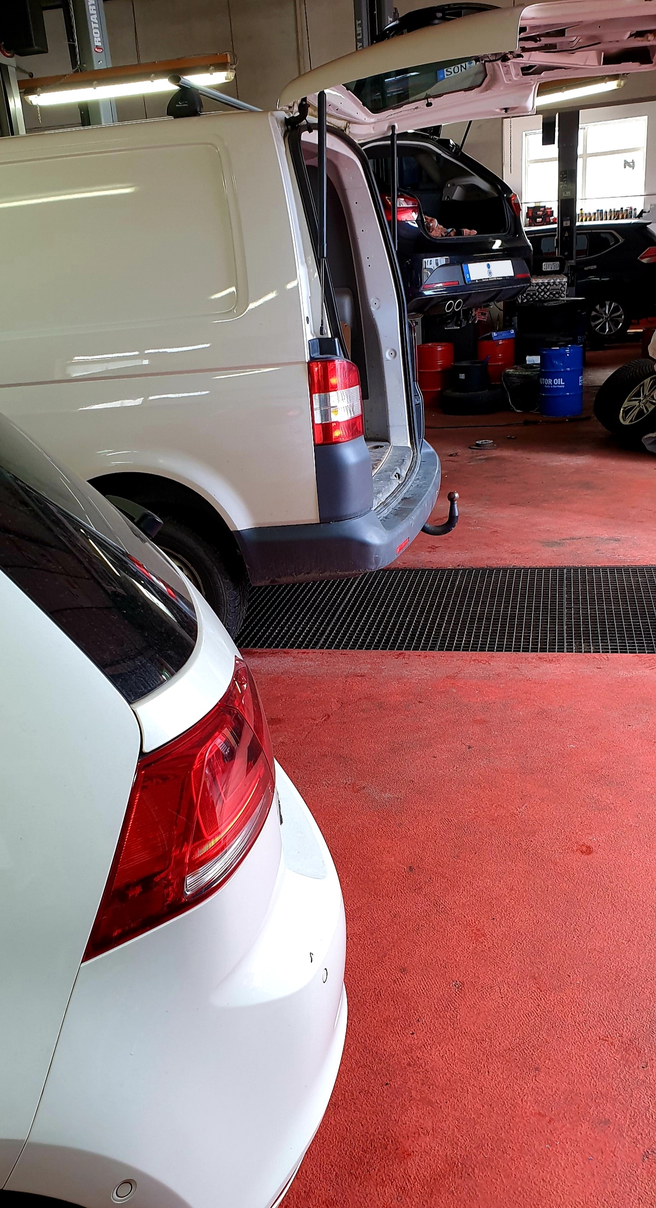 Generals Garage Kfz. Meisterbetrieb IHRE PROFI SERVICE WERKSTATT IN